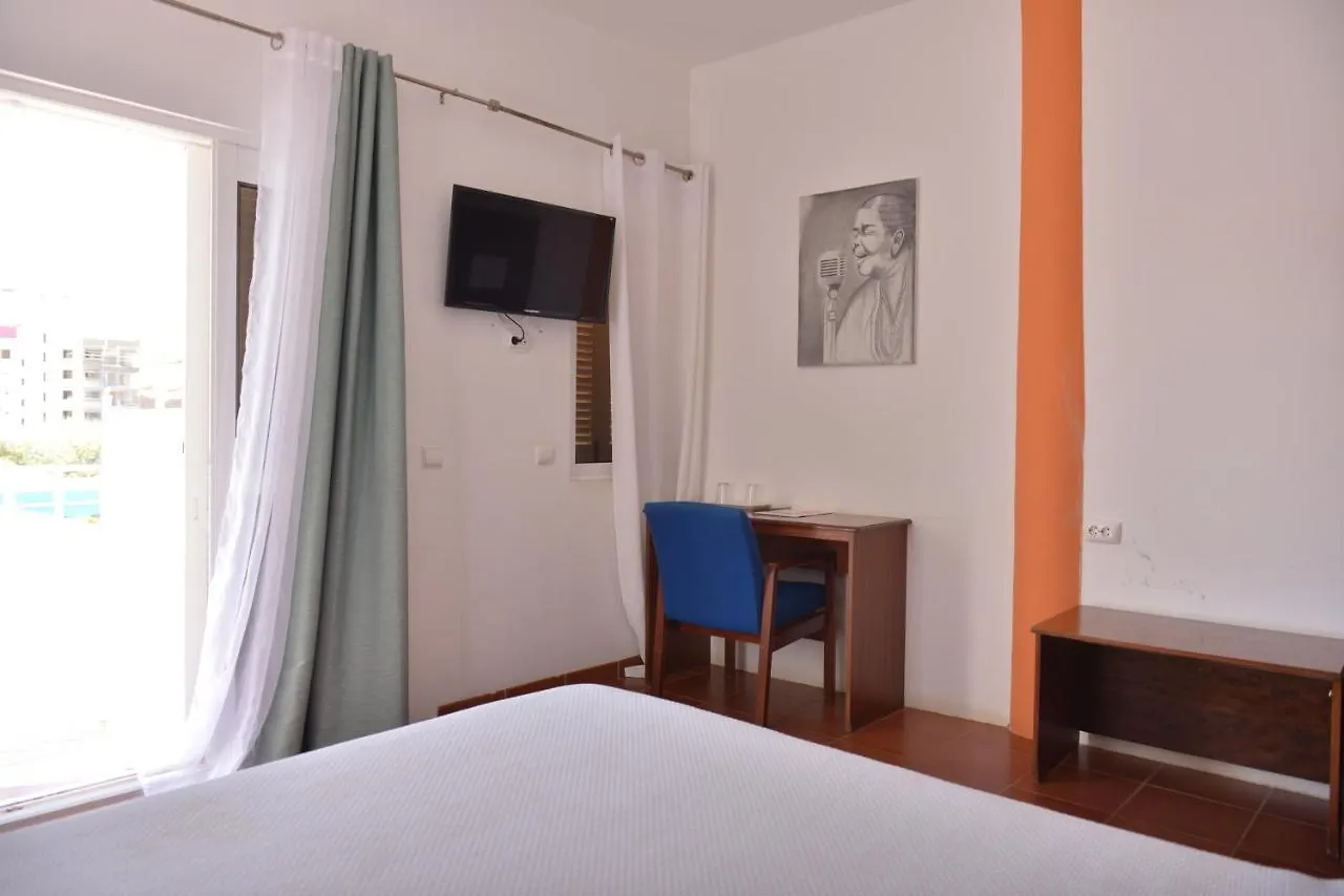 Residencial Che Guevara Bed & Breakfast ミンデロ