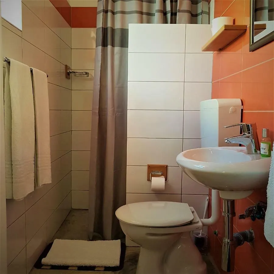 Residencial Che Guevara Bed & Breakfast ミンデロ 0*,  カーボベルデ